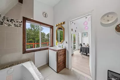 985 Cold Spring Road, Forestburgh, NY 12777 - Photo 17