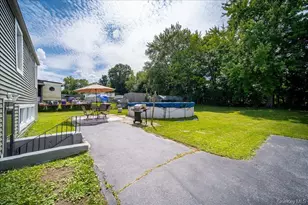 26 Delaware Rd, Newburgh, NY 12550 - Photo 35