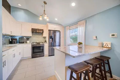 26 Delaware Road, Newburgh, NY 12550 - Photo 13