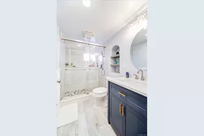 26 Delaware Road, Newburgh, NY 12550 - Photo 33