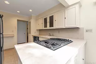 132 Norman Dr, East Meadow, NY 11554 - Photo 7