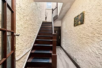 1022 E 219th Street, Bronx, NY 10469 - Photo 13