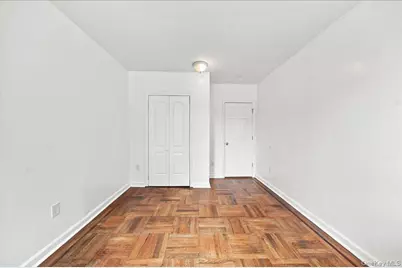 1022 E 219th Street, Bronx, NY 10469 - Photo 3