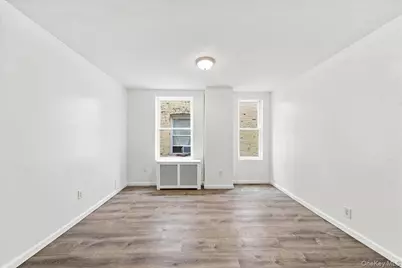 1022 E 219th Street, Bronx, NY 10469 - Photo 11