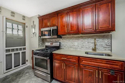 11446 145th Street, Jamaica, NY 11436 - Photo 9