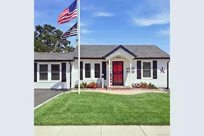 1363 Manatuck Boulevard, Bay Shore, NY 11706 - Photo 1