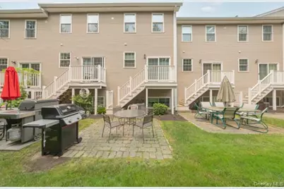 35 Meadow Lane #35-Building 8F, Nanuet, NY 10954 - Photo 7