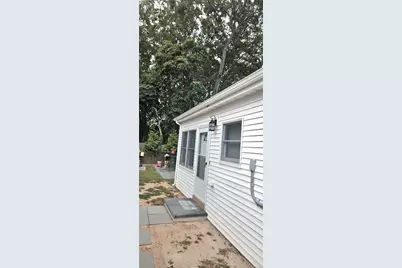 211 Parkway Boulevard, Wyandanch, NY 11798 - Photo 7