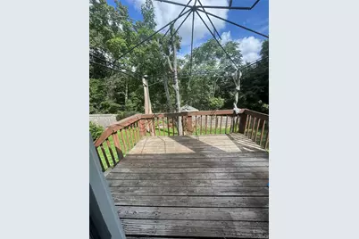 425 Landing Avenue, Smithtown, NY 11787 - Photo 17