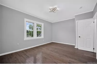 94-45 243rd Street, Floral Park, NY 11001 - Photo 7