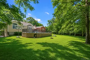 117 Hallock Rd, Lake Grove, NY 11755 - Photo 43