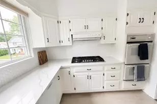 29 Chestnut Ave, Pelham, NY 10803 - Photo 3
