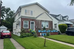 86-22 251st St, Bellerose, NY 11426 - Photo 3