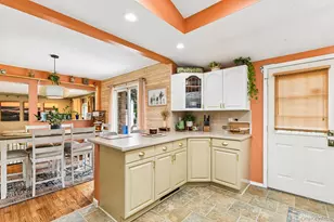 38 Nathan Dr, Bohemia, NY 11716 - Photo 11