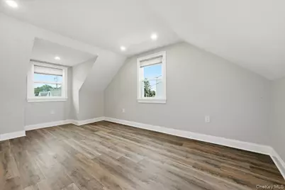 913 Merillon Avenue, Westbury, NY 11590 - Photo 21