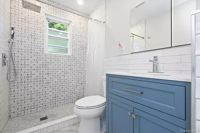 913 Merillon Avenue, Westbury, NY 11590 - Photo 23