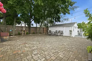 913 Merillon Ave, Westbury, NY 11590 - Photo 25