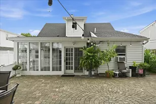 913 Merillon Ave, Westbury, NY 11590 - Photo 27
