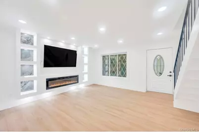 6 Amesworth Court, Middle Island, NY 11953 - Photo 3
