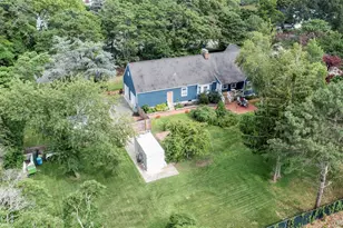 9 Aberdeen Ln, Southampton, NY 11968 - Photo 19