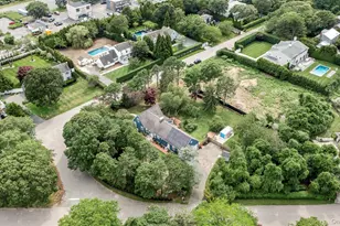 9 Aberdeen Ln, Southampton, NY 11968 - Photo 17