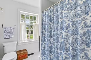 9 Aberdeen Ln, Southampton, NY 11968 - Photo 11