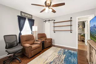 41 Miller Pl, Levittown, NY 11756 - Photo 15