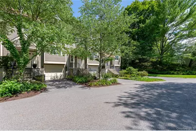 1802 Regent Drive, Mount Kisco, NY 10549 - Photo 7