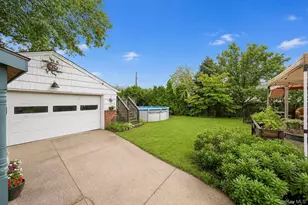 18 Cornell Ln, Hicksville, NY 11801 - Photo 29