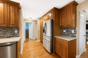 18 Cornell Ln, Hicksville, NY 11801 - Photo 5