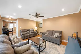18 Cornell Ln, Hicksville, NY 11801 - Photo 7