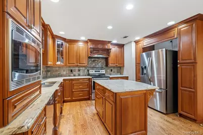 11 Maple Run Drive, Jericho, NY 11753 - Photo 3