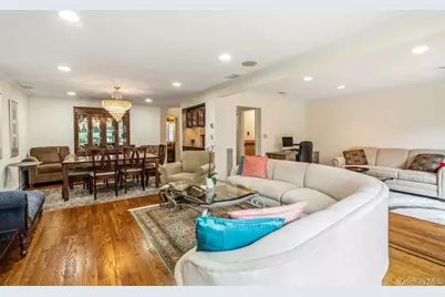 11 Maple Run Drive, Jericho, NY 11753 - Photo 5