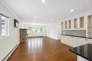 84 Twin Lawns Ave, Hicksville, NY 11801 - Photo 11