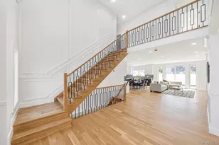 43 W Cabot Ln, Westbury, NY 11590 - Photo 9