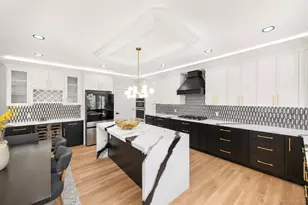 43 W Cabot Ln, Westbury, NY 11590 - Photo 3
