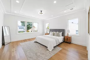 43 W Cabot Ln, Westbury, NY 11590 - Photo 25