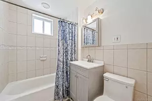 111 Liberty Ave, Lindenhurst, NY 11757 - Photo 19