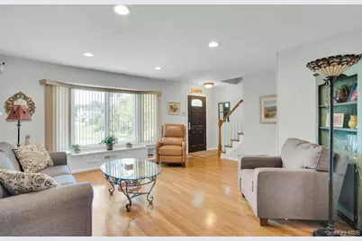 43 Genesee Drive, Commack, NY 11725 - Photo 9