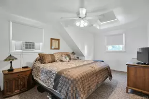 43 Genesee Dr, Commack, NY 11725 - Photo 25
