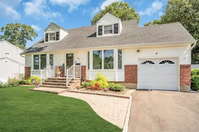 43 Genesee Drive, Commack, NY 11725 - Photo 3