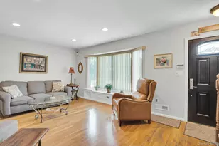 43 Genesee Dr, Commack, NY 11725 - Photo 7