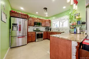 156-03 111th Ave, Jamaica, NY 11433 - Photo 7