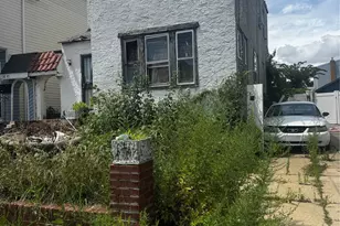138-38 233rd St, Rosedale, NY 11422 - Photo 3