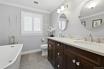 227 Nassau Road, Huntington, NY 11743 - Photo 15