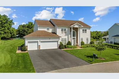 29 Hamlet Woods Drive, Saint James, NY 11780 - Photo 3