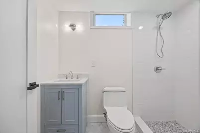 7 Wyanoke Street, White Plains, NY 10606 - Photo 35