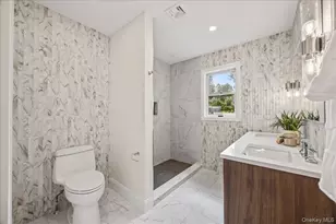 7 Wyanoke St, White Plains, NY 10606 - Photo 29