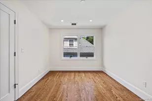 7 Wyanoke St, White Plains, NY 10606 - Photo 23