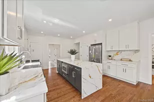 7 Wyanoke St, White Plains, NY 10606 - Photo 13